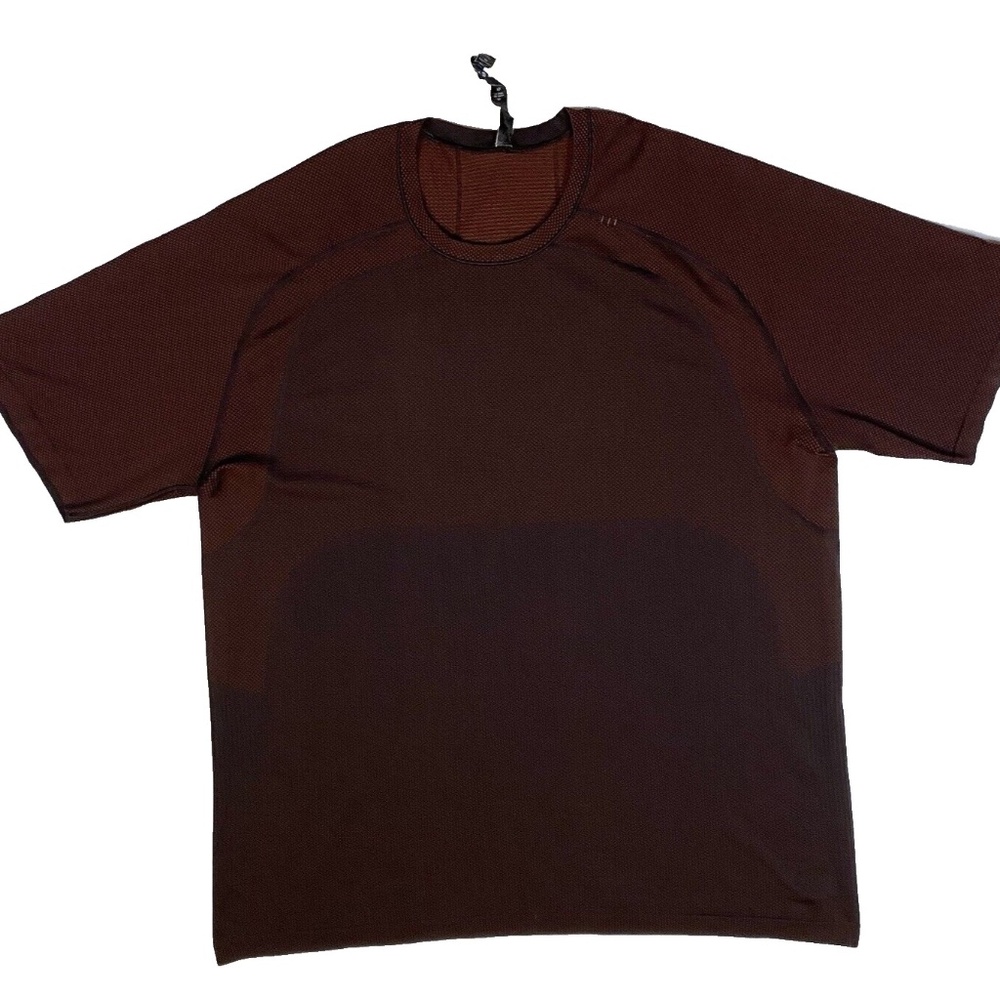 Lululemon Men Metal Vent Tech 2.0 Shirt Size XXL Red Rust Short Sleeve Gym